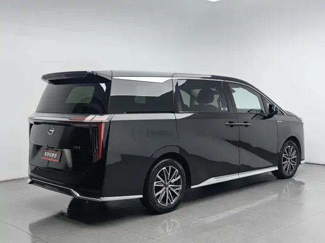 GAC Trumpchi M8 — Фото автомобиля 2