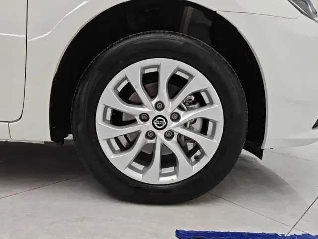 Nissan Sylphy — Фото автомобиля 6
