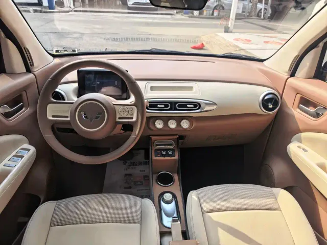 Wuling Hongguang Mini EV — Фото автомобиля 18