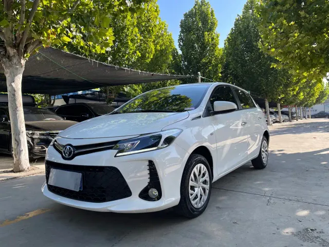 Фотография автомобиля — Toyota Vios FS