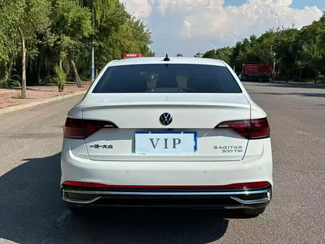 Volkswagen Sagitar — Фото автомобиля 5