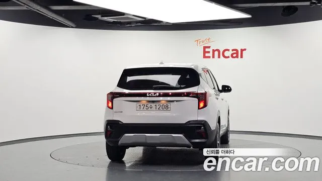 Kia Seltos Бензин 1.6 турбо 2WD — Фото автомобиля 4
