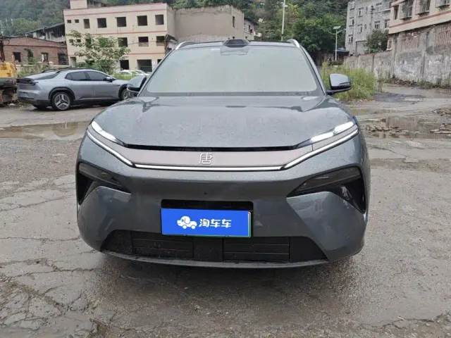 BYD Tang L — Фото автомобиля 2