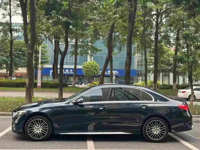 Mercedes-Benz C-Class — Фото автомобиля 2