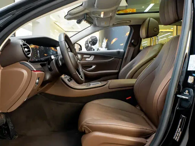 Mercedes-Benz E-Class — Фото автомобиля 27