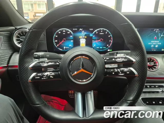 Mercedes-Benz CLS-Class — Фото автомобиля 12