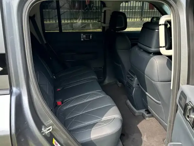 BYD FangChengBao Leopard 5 — Фото автомобиля 17