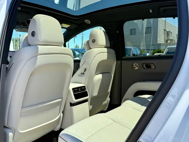 Li Auto i6 — Фото автомобиля 9
