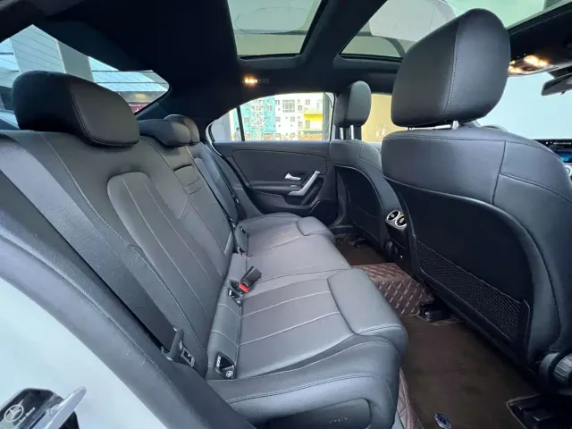 Mercedes-Benz A-Class — Фото автомобиля 15