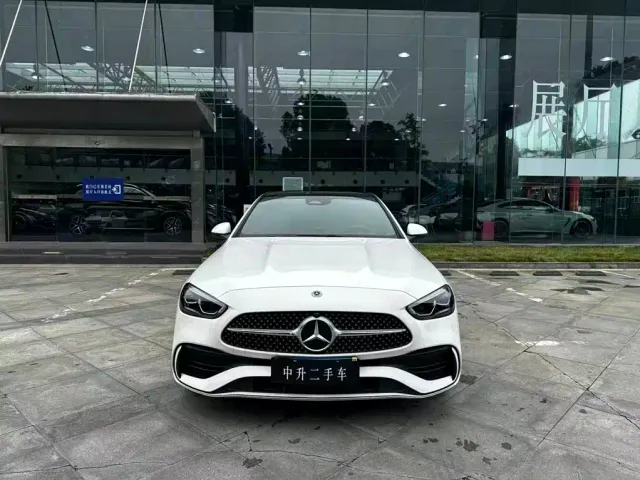 Mercedes-Benz C-Class — Фото автомобиля 2