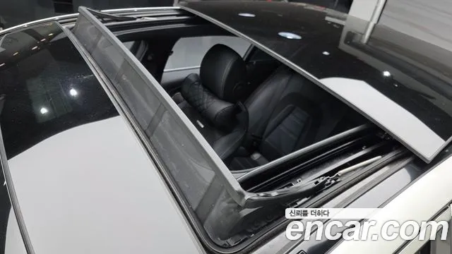 Mercedes-Benz E-Class — Фото автомобиля 19