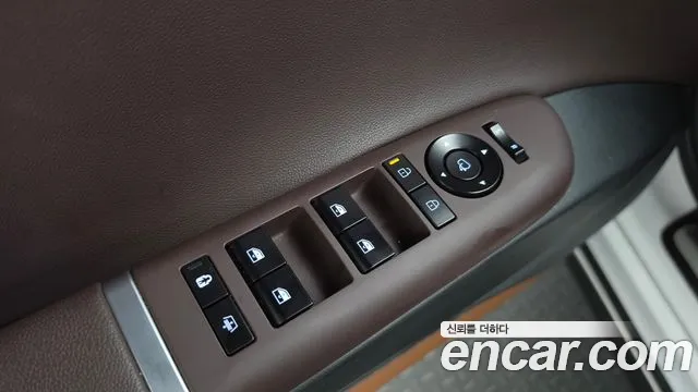 Hyundai Grandeur Grandeur (GN7) — Фото автомобиля 30