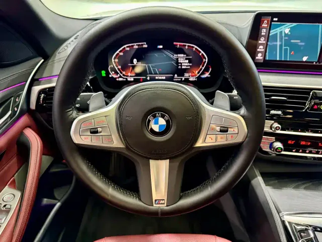 BMW 5 Series — Фото автомобиля 22