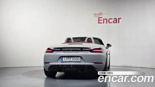 Porsche 718 — Фото автомобиля 4