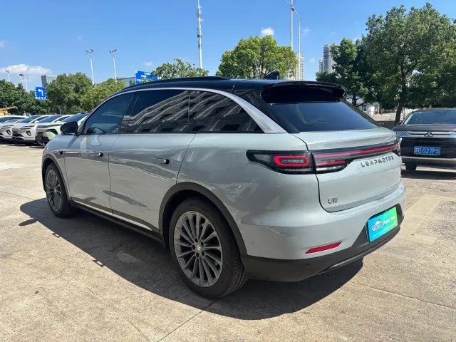 Leapmotor C11 — Фото автомобиля 9