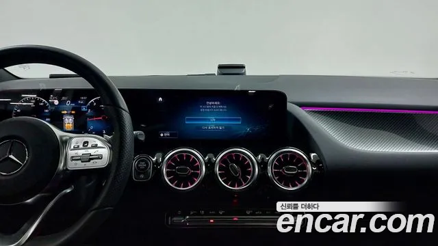 Mercedes-Benz GLA-Class — Фото автомобиля 16