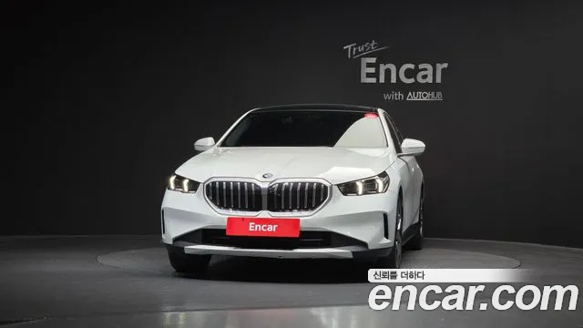 BMW 5-Series 5 серия (G60) — Фото автомобиля 3