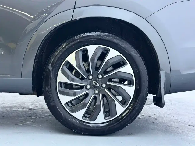 Aito M7 — Фото автомобиля 14