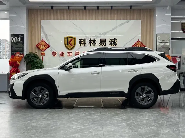 Subaru Outback — Фото автомобиля 7