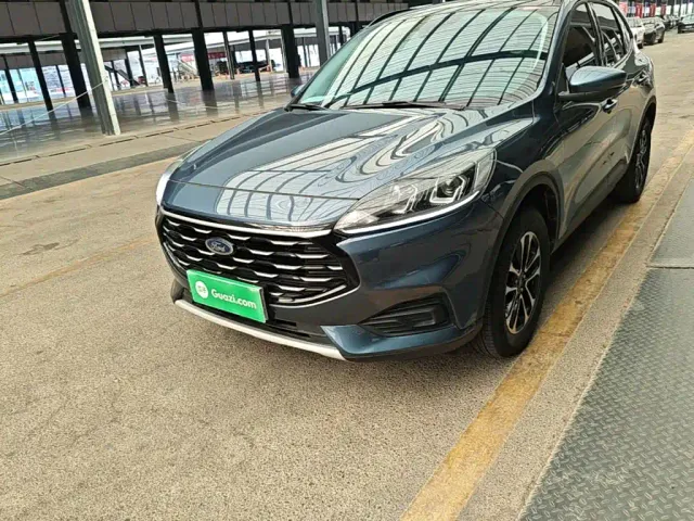 Ford Escape — Фото автомобиля 23
