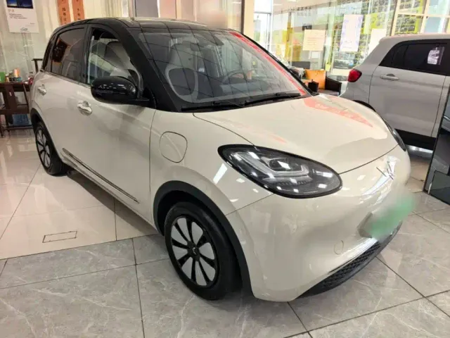 Wuling Bingo — Фото автомобиля 3