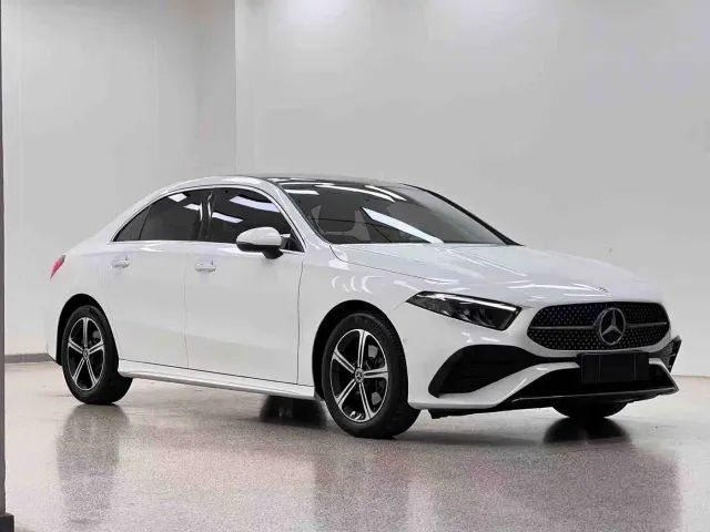 Mercedes-Benz A-Class — Фото автомобиля 3