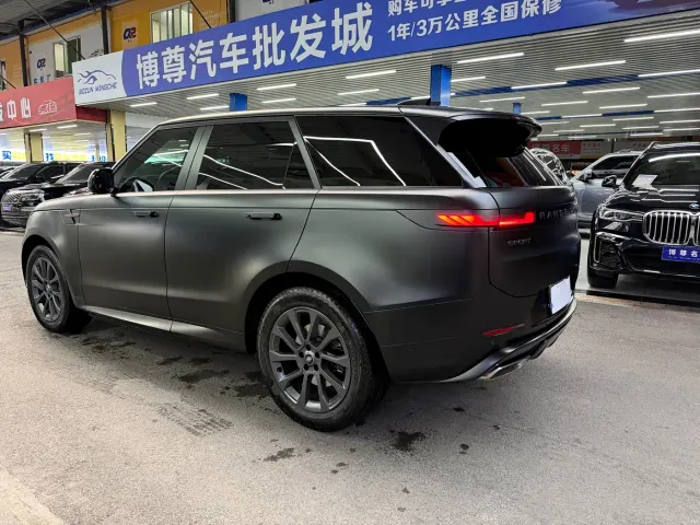 Land Rover Range Rover Sport — Фото автомобиля 23