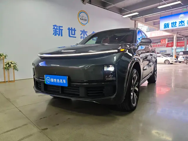 Фотография автомобиля — Li Auto L8