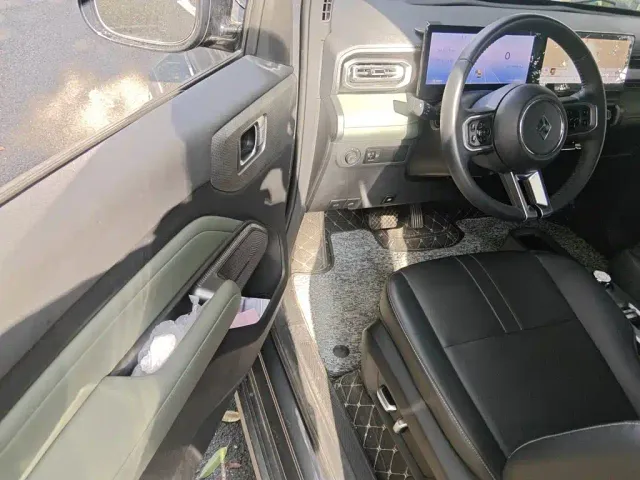 Baojun Yep — Фото автомобиля 12