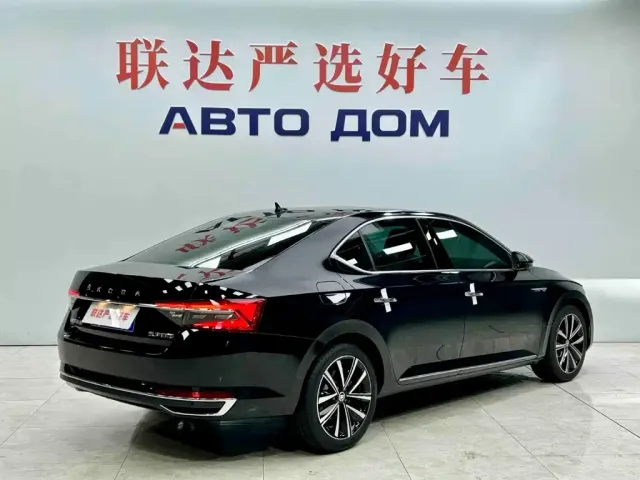 Škoda Superb 2024 TSI280 DSG Premium Edition — Фото автомобиля 6