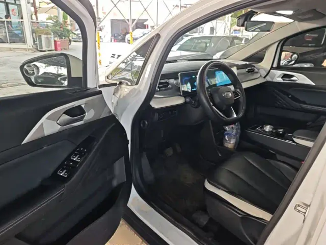 Geely Geometry E Firefly — Фото автомобиля 15