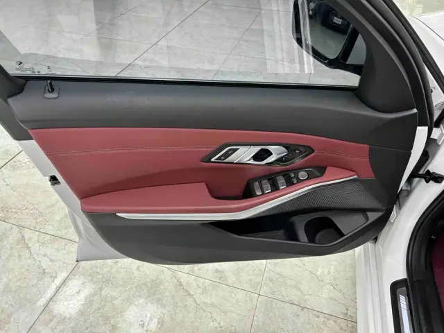 BMW 3 Series — Фото автомобиля 16