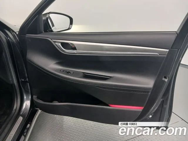 Hyundai Grandeur New — Фото автомобиля 13