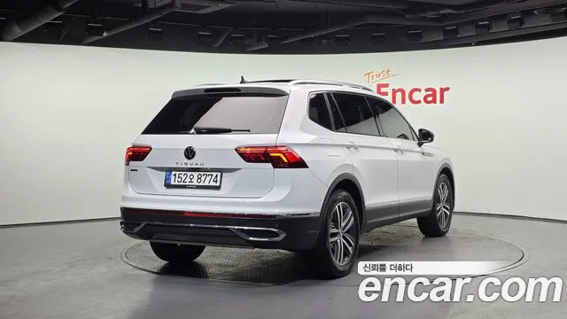 Volkswagen Tiguan — Фото автомобиля 2