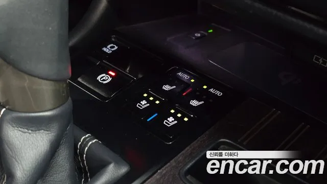 Lexus RX — Фото автомобиля 28