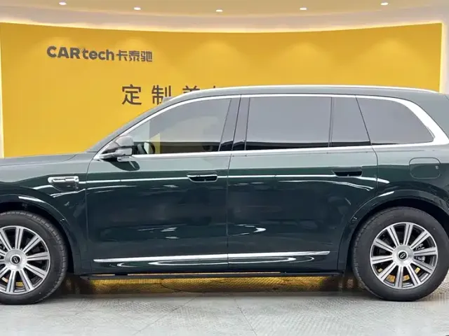 Aito M8 — Фото автомобиля 7