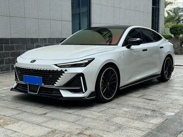Фотография автомобиля — Changan UNI-V