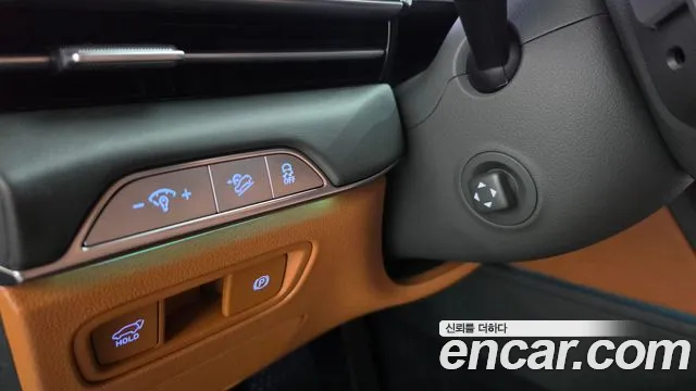Genesis GV80 — Фото автомобиля 28