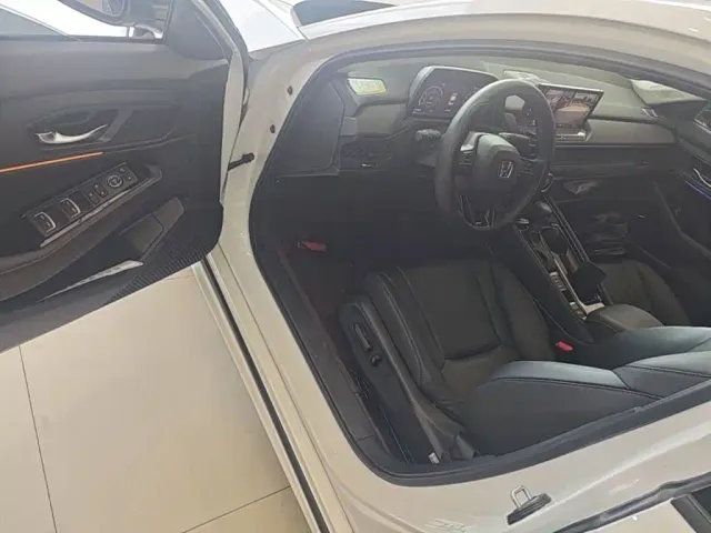 Honda Accord — Фото автомобиля 15