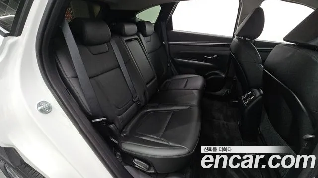 Hyundai Tucson Tucson (NX4) Бензин 1.6 турбо 2WD — Фото автомобиля 29