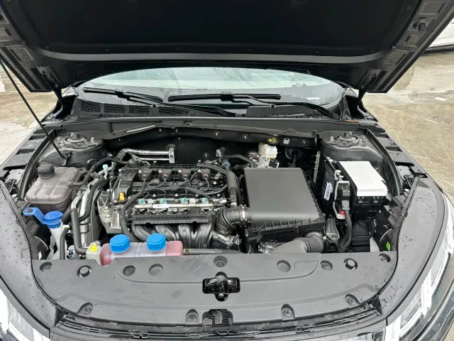 Changan Eado — Фото автомобиля 9
