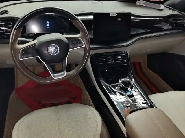 BYD Qin PLUS — Фото автомобиля 12