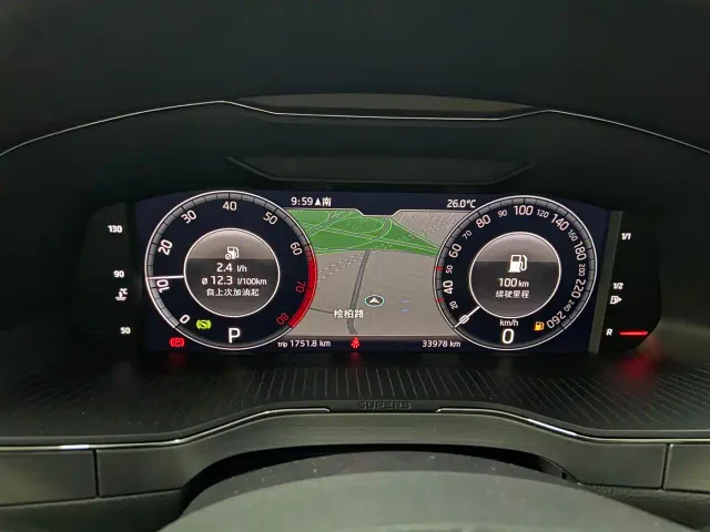 Skoda Superb — Фото автомобиля 14
