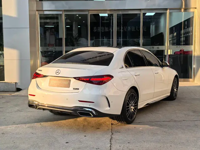 Mercedes-Benz C-Class — Фото автомобиля 10