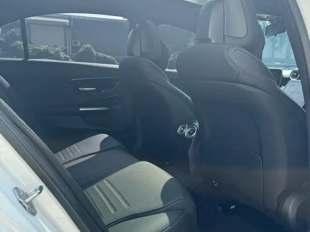 Mercedes-Benz C-Class — Фото автомобиля 7