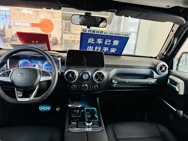 BAIC BJ40 — Фото автомобиля 11