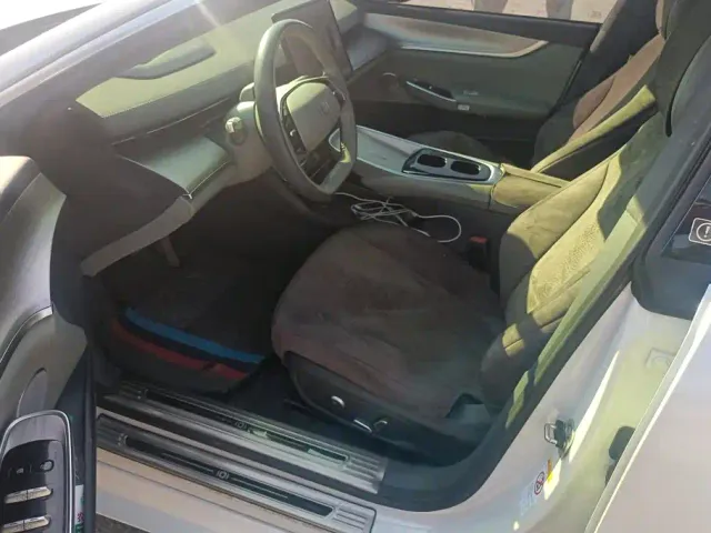 Changan Qiyuan A07 — Фото автомобиля 9