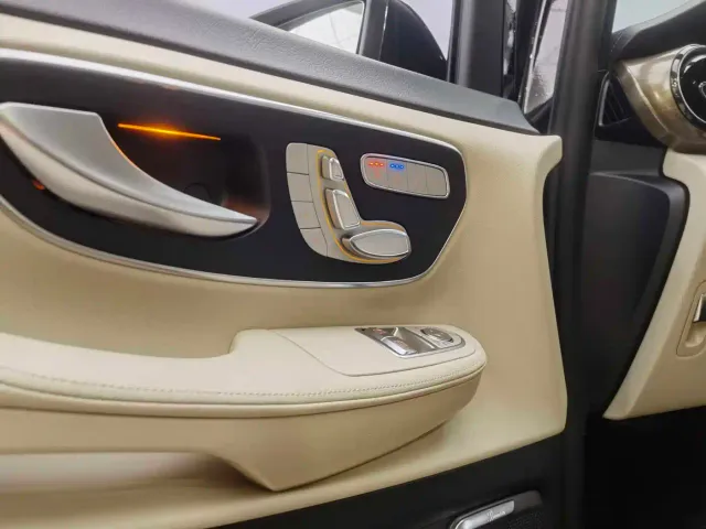 Mercedes-Benz V-Class — Фото автомобиля 5