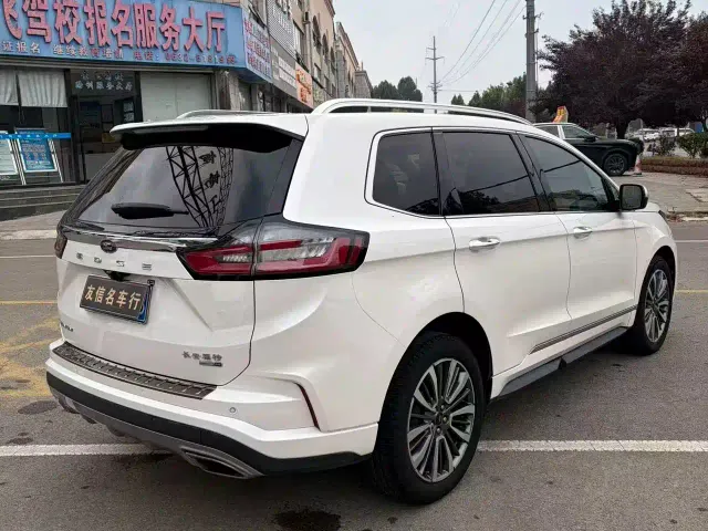 Ford Edge 2021 PLUS EcoBoost 245 FWD Luxury Sharp 7-seater — Фото автомобиля 6