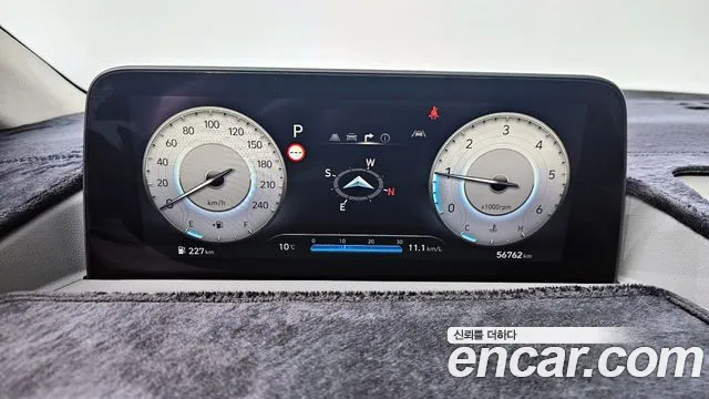 Hyundai Staria Staria 4WD Lounge 9 мест — Фото автомобиля 8
